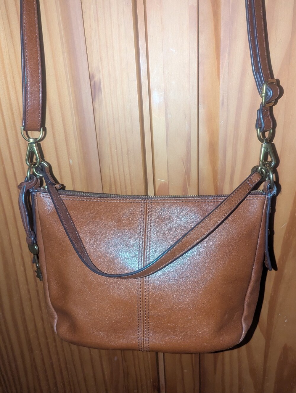 Fossil Jolie Leather Shoulder Bag - Sleek Everyday Carry